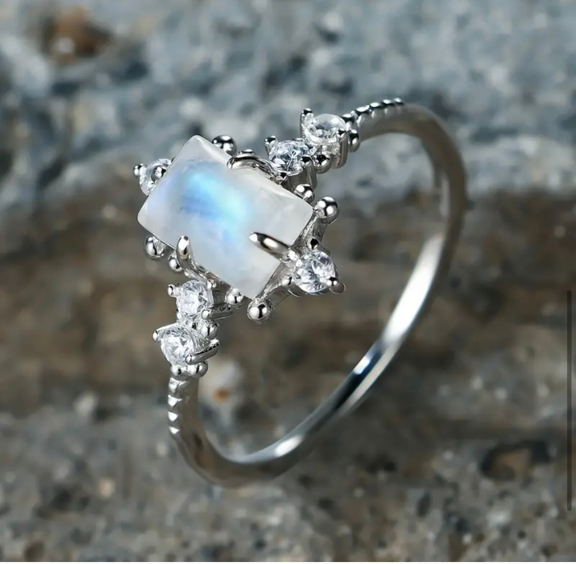 Silver moonstone engagement deals ring